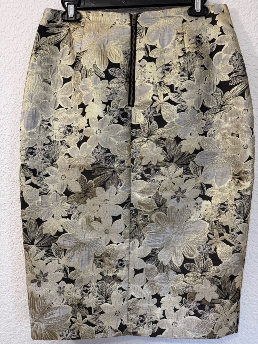 Lulu's Metallic Gold Floral Pencil Skirt | Evening Glam | Size Medium - Picture 7 of 13